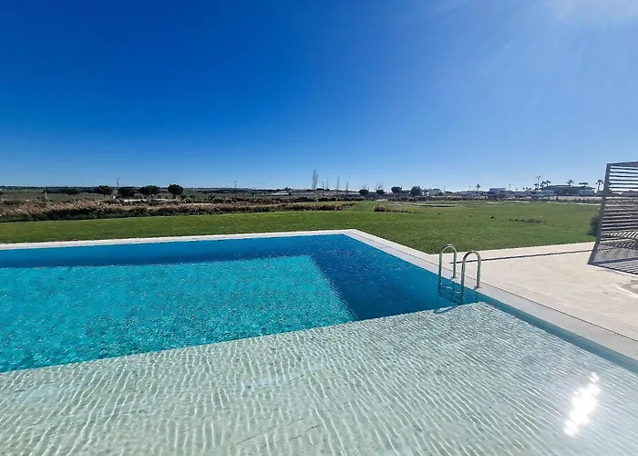 Cond Bayline Salmao - Spa-pool-gym-beach - By Bedzy