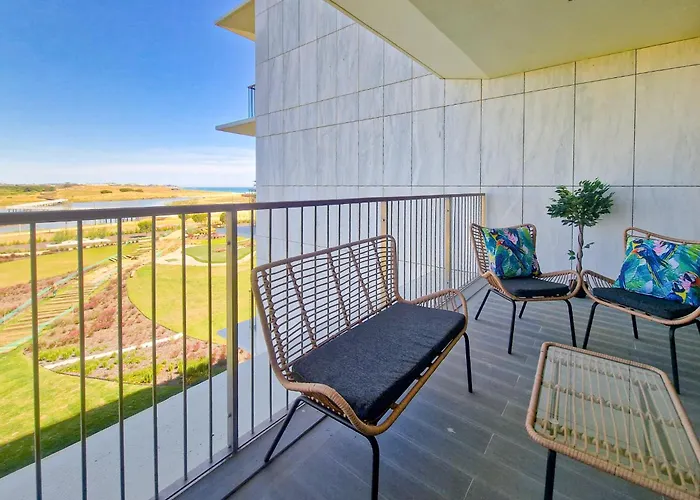 Cond Bayline Salmao - Spa-pool-gym-beach - By Bedzy *