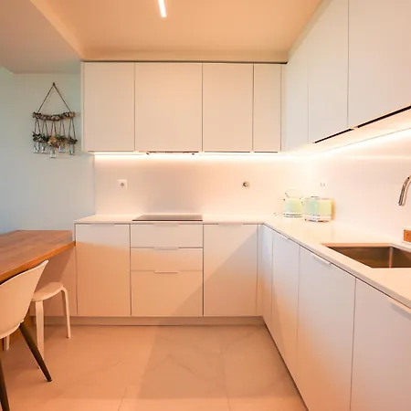 Cond Bayline Salmao - Spa-pool-gym-beach - By Bedzy